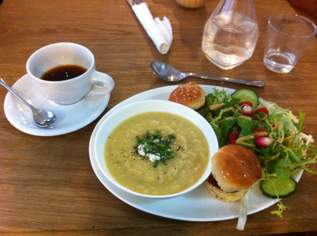 Jummie! Heerlijk lunchen in Cafe Strada :-D